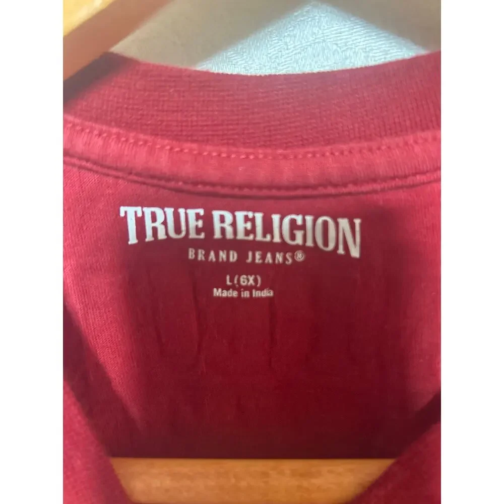 True Religion T Shirt Large 6X Red Gold World Tour Buddha Guitar - Picture 5 of 6